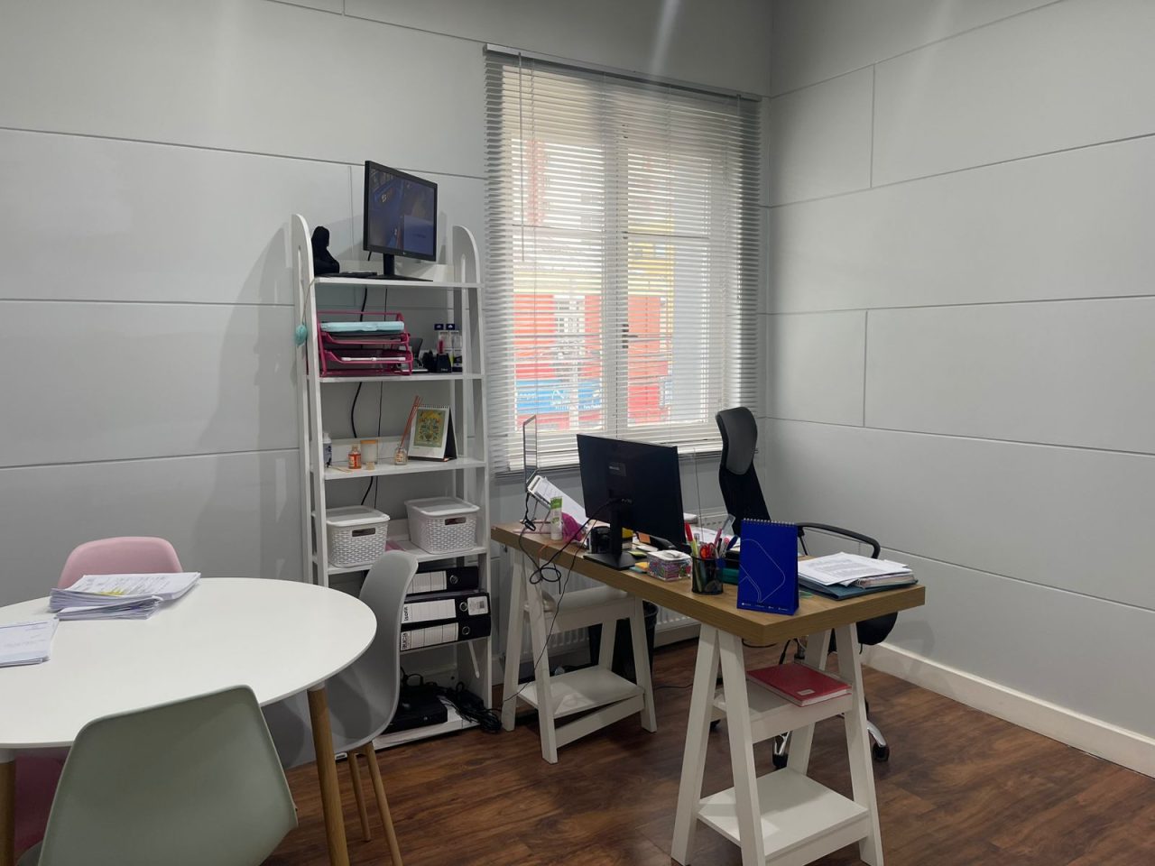 EXCELENTES OFICINAS EN PLENO CENTRO DE PUNTA ARENAS - Imagen 11